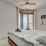 132 - Charming With Sea Views, Fuengirola! 丰希罗拉
