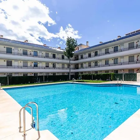 132 - Charming With Sea Views, Fuengirola! *