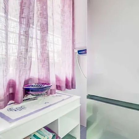 132 - Charming With Sea Views, Fuengirola! Apartamento