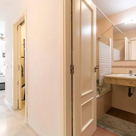 Apartamento 132 - Charming With Sea Views, Fuengirola! Fuengirola