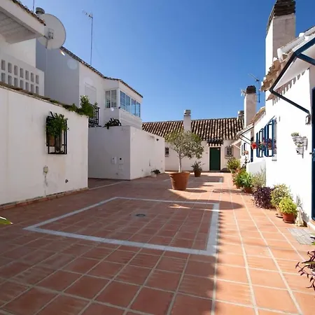 132 - Charming With Sea Views, Fuengirola! Fuengirola