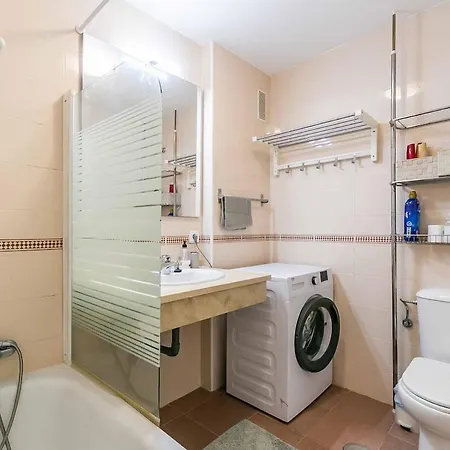 Apartamento 132 - Charming With Sea Views, Fuengirola!