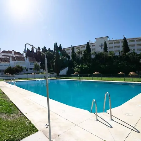 132 - Charming With Sea Views, Fuengirola!