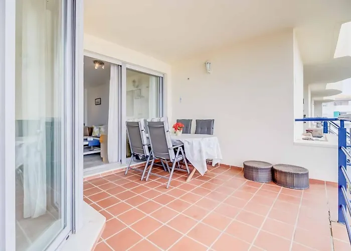 132 - Charming With Sea Views, Fuengirola! *