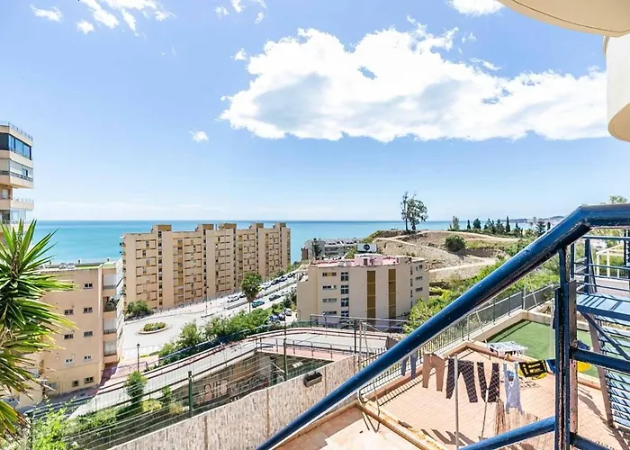 132 - Charming With Sea Views, Fuengirola! Apartamento Fuengirola