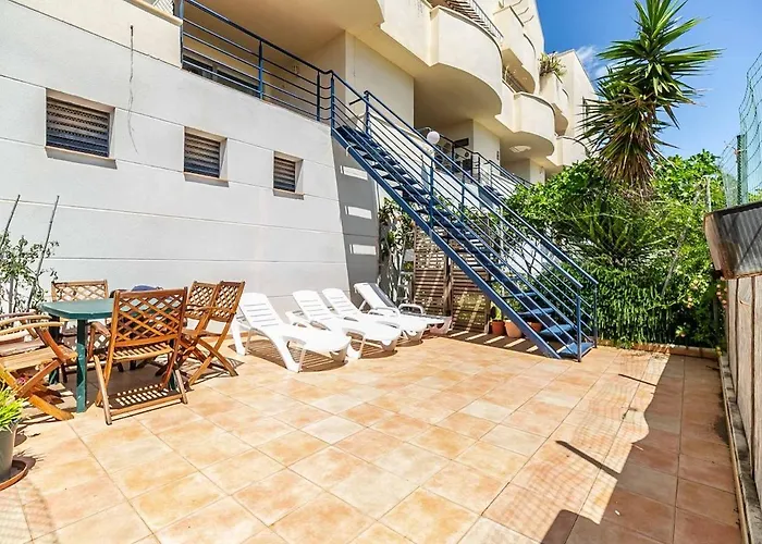 132 - Charming With Sea Views, Fuengirola! Fuengirola