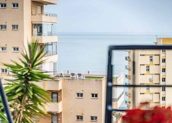 132 - Charming With Sea Views, Fuengirola! *