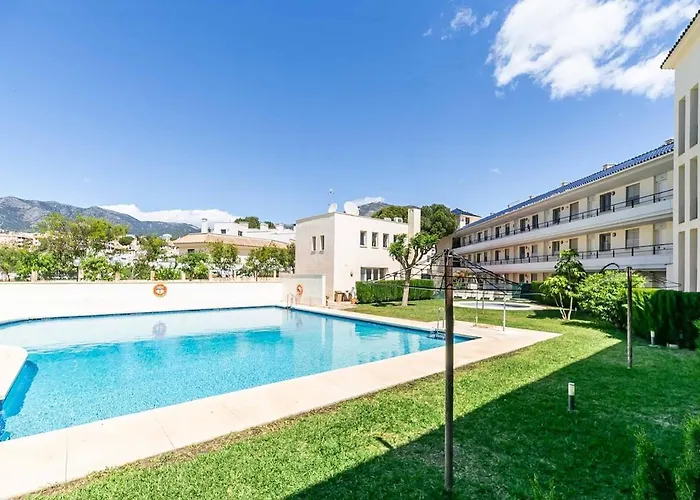 132 - Charming With Sea Views, Fuengirola! Fuengirola