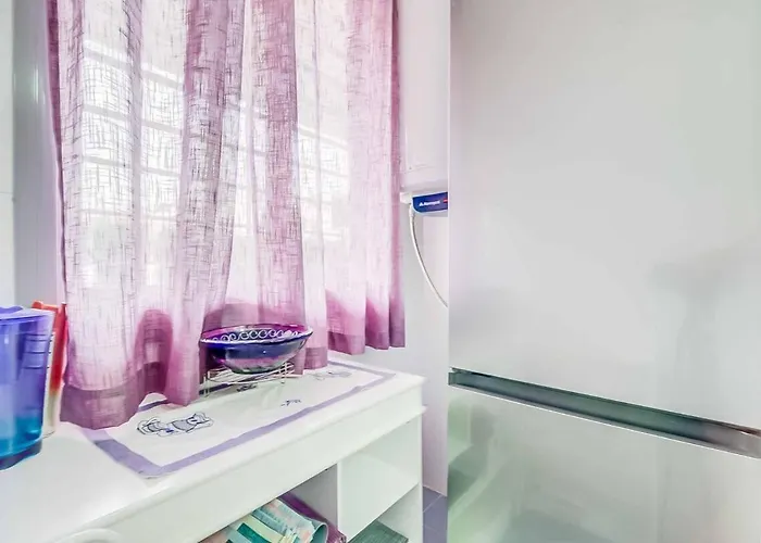 132 - Charming With Sea Views, Fuengirola! Apartamento