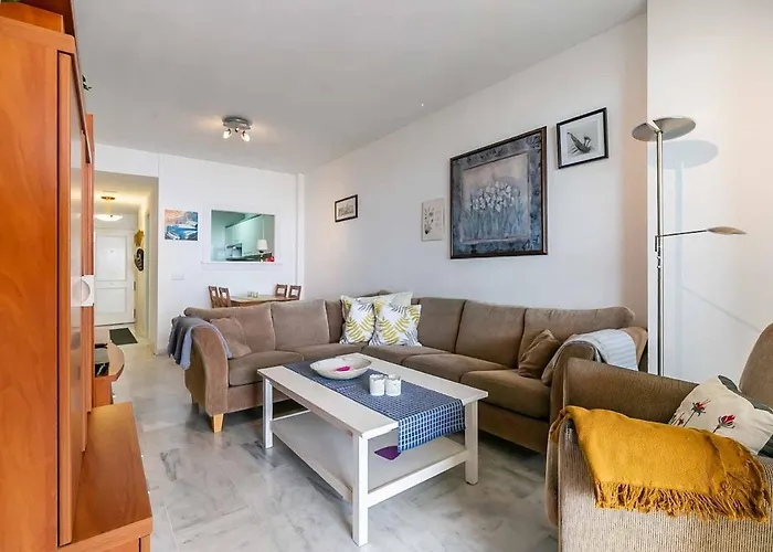 132 - Charming With Sea Views, Fuengirola! Apartamento Fuengirola