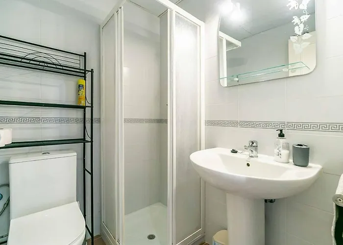 132 - Charming With Sea Views, Fuengirola! Fuengirola