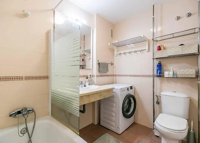 Apartamento 132 - Charming With Sea Views, Fuengirola!