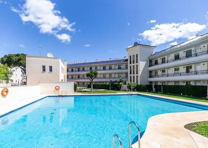 132 - Charming With Sea Views, Fuengirola! *