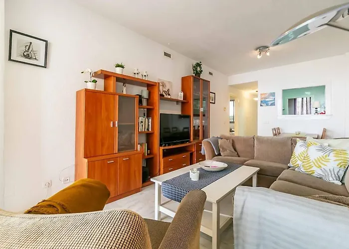 Apartamento 132 - Charming With Sea Views, Fuengirola! Fuengirola