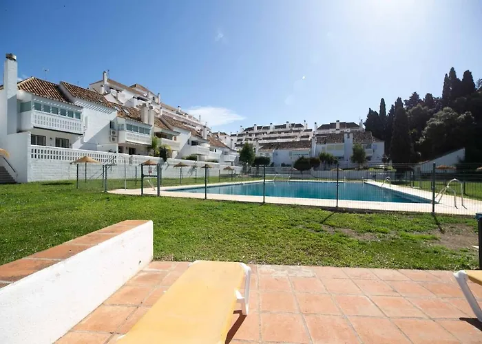 132 - Charming With Sea Views, Fuengirola! Apartamento *