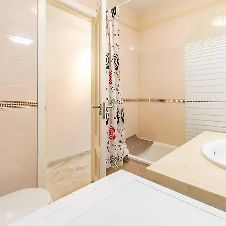 Apartamento 132 - Charming With Sea Views, Fuengirola! *